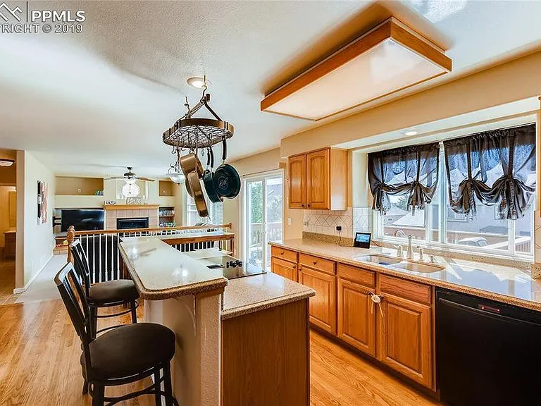 8303 Old Exchange Dr — Photo 4