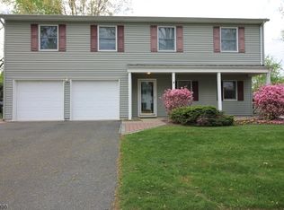 7 Collingswood Pl, Flanders, NJ 07836