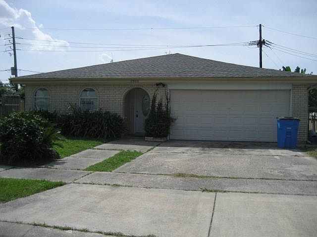 1st image of 2900 Pirate Dr