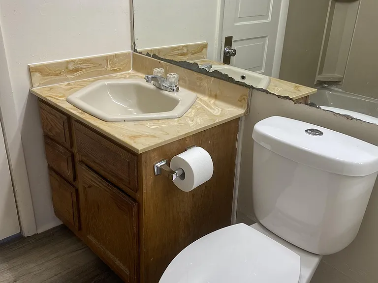 902 Orchard Pl #A — Photo 3