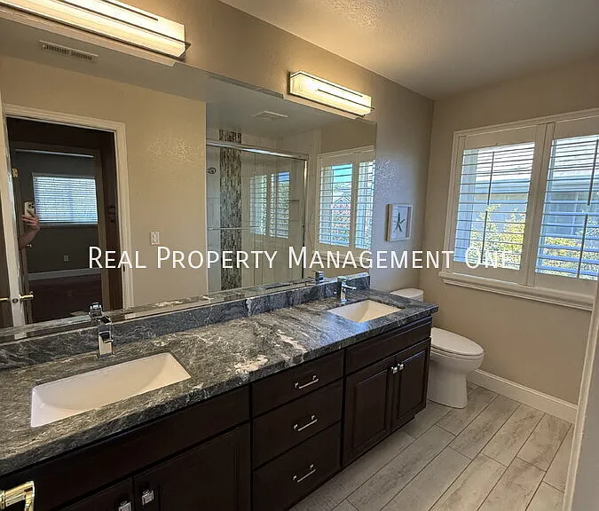 3010 Boardwalk St — Photo 29