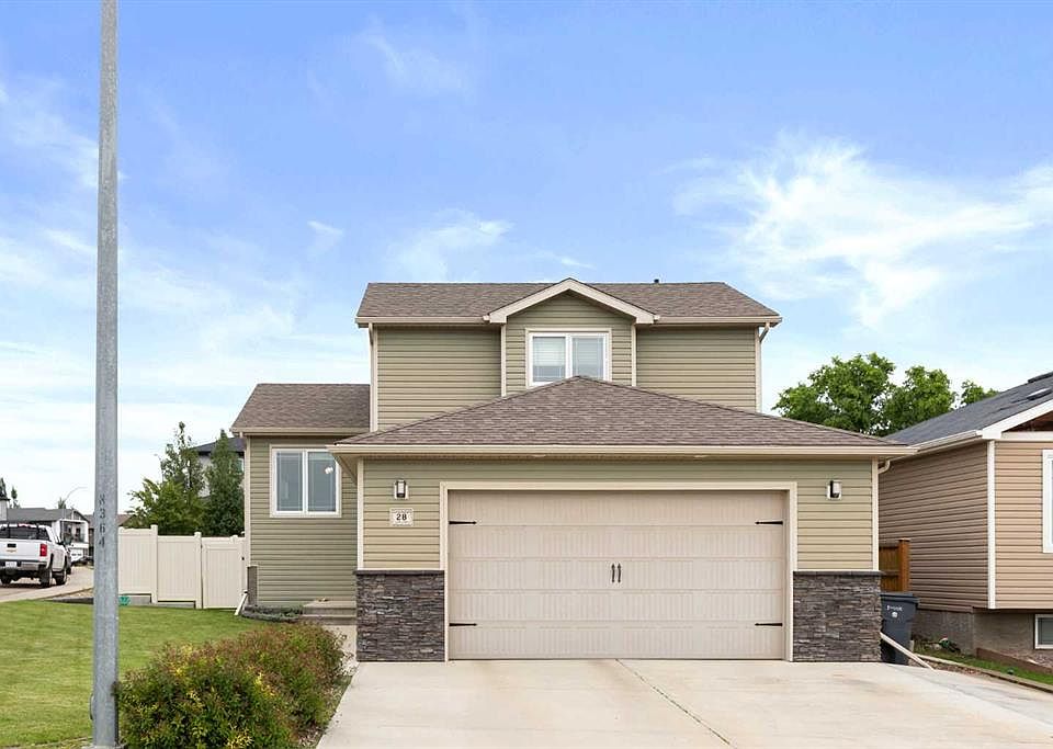 1st image of 28 S Ranchview Way NE
