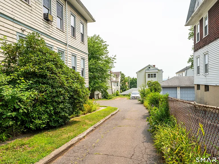 92 Fairfield Ave #1 — Photo 23