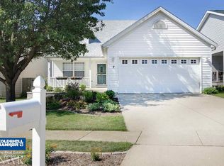 7 Lake Ridge Ct, Bloomington, IL 61701