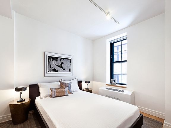 5th image of 30 Washington St #1B