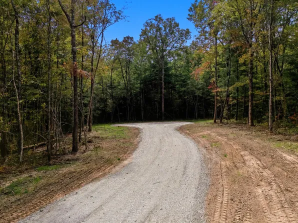 Nashville Ave, Deer Lodge, TN 37726