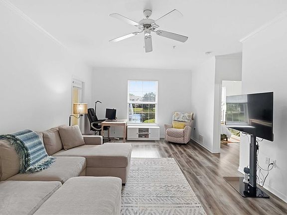 3rd image of 10201 COURTNEY PALMS BOULEVARD #204