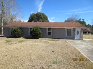 110 Rustic Ln, Carriere, MS 39426