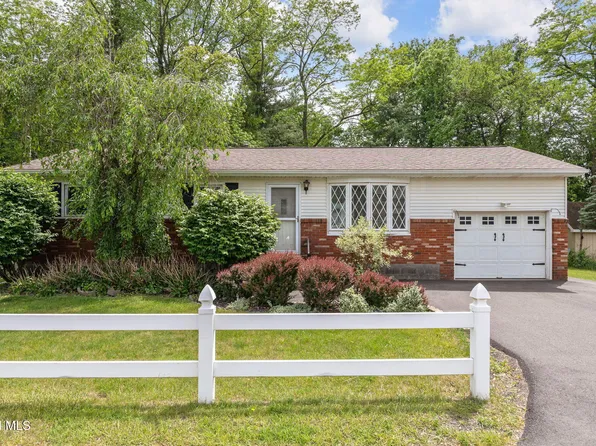 102 Evans Road, Schenectady, NY 12306