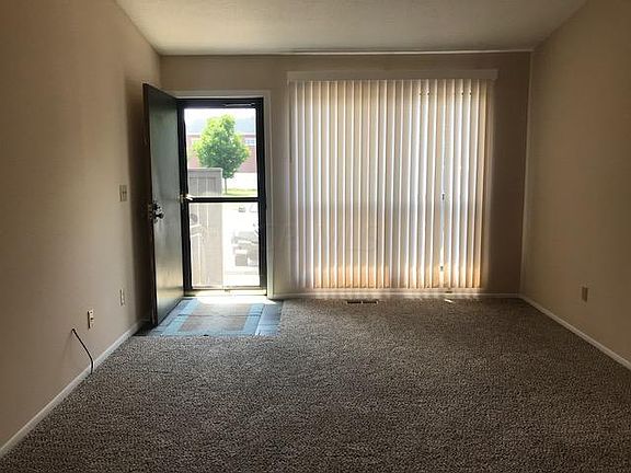 4th image of 762 Plant Dr