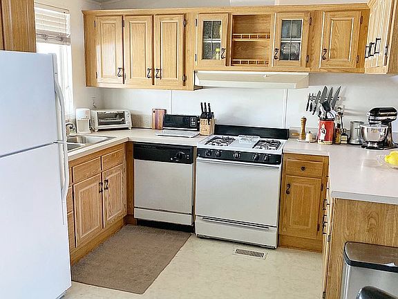 Washer & stove incl