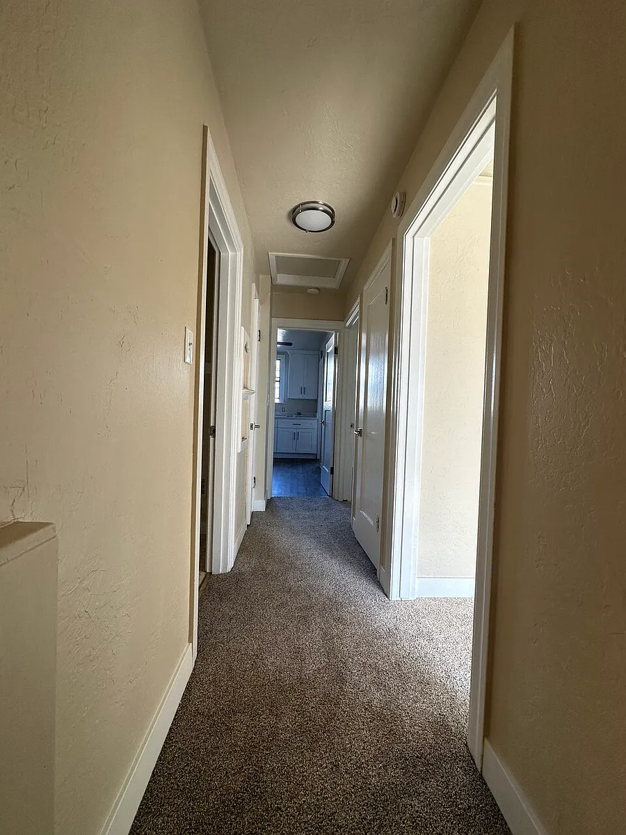 Building Photo - 1107 Estudillo St