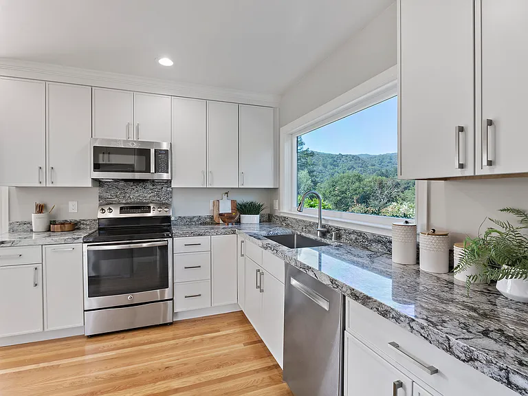 25900 Vinedo Ln — Photo 20