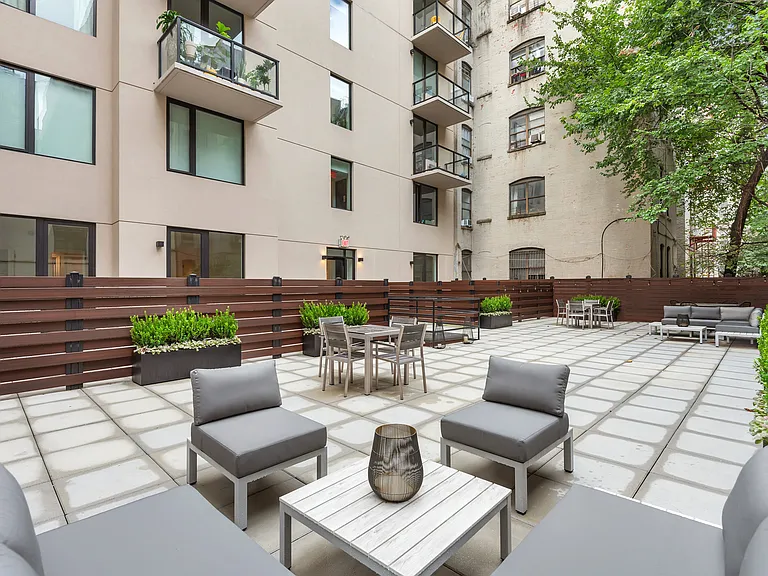 127 W 112th St #5D — Photo 5