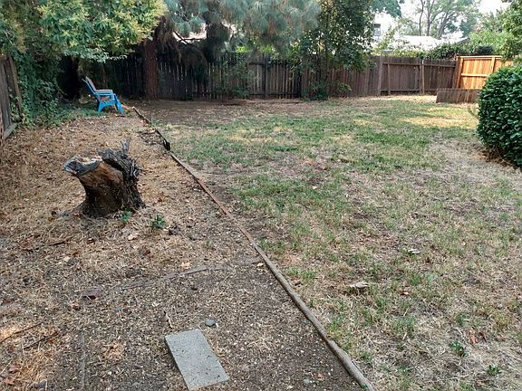 5th image of 2204 Loyola Dr