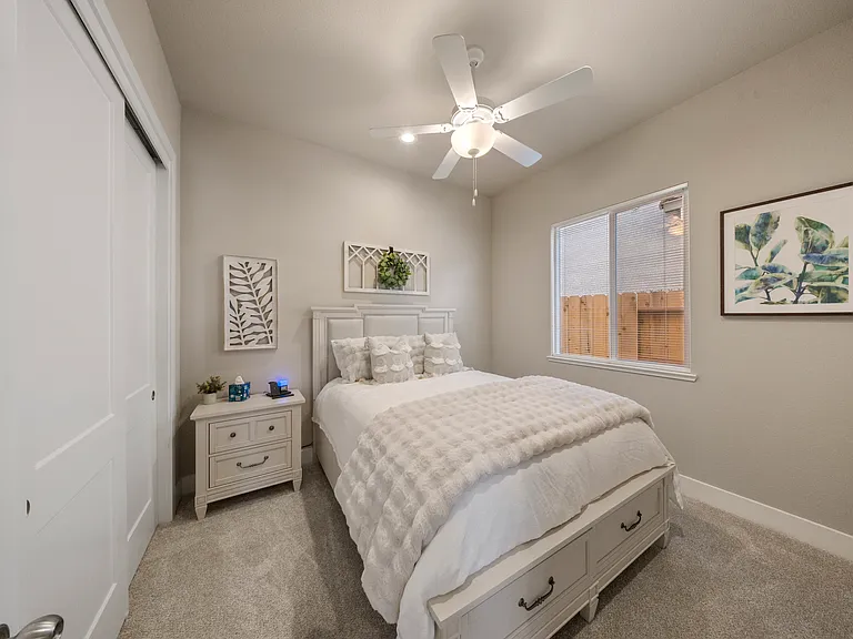 2522 Amur Ave — Photo 13