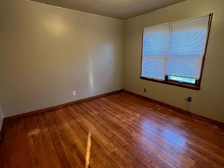 1822 E Owen K Garriott Rd — Photo 4