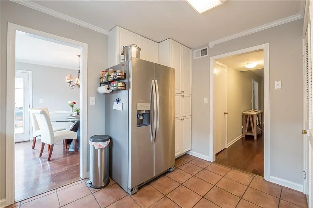 3 bed, 2.5 bath, 1534 sqft, $2,800 — Photo 2