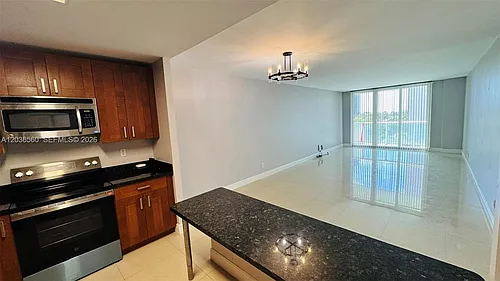 19390 Collins Ave #624 Photo 1