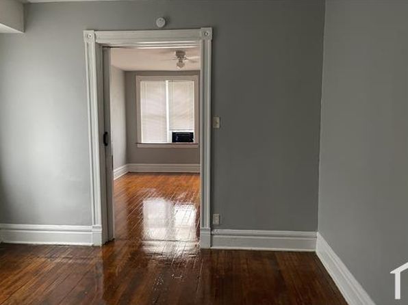 3215 Pulaski St #2W