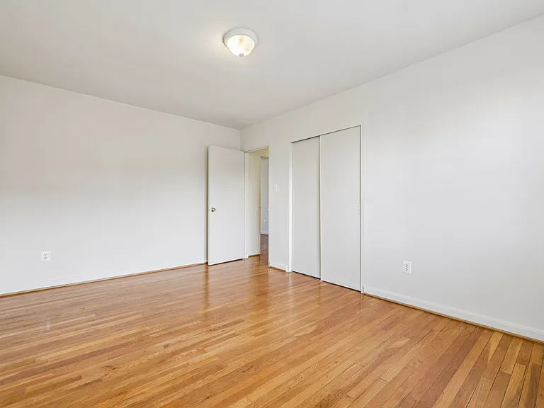 Battery Lane Apartments — Photo 32