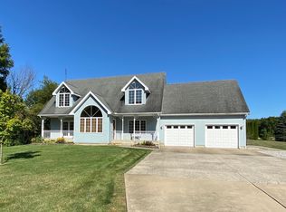 5942 N Woodcrest Dr, Churubusco, IN 46723