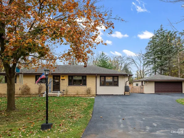 543 67th Pl, Willowbrook, IL 60527