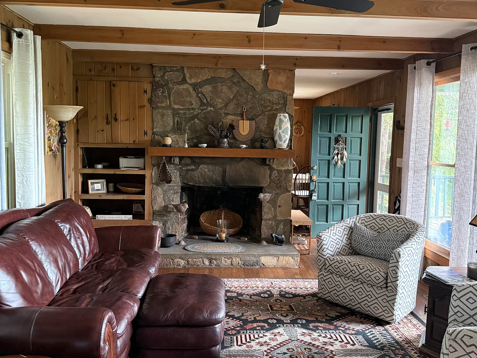 2 bed, 1200 sqft, $2,000 — Photo 3