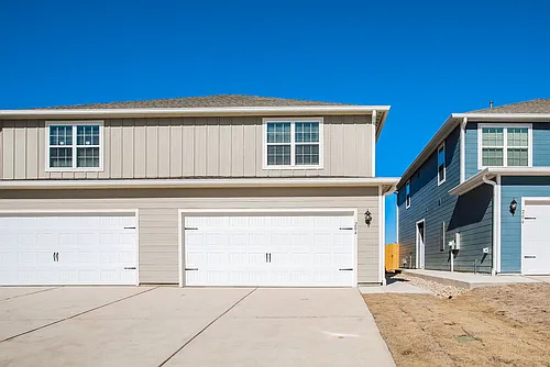 204 Marsh Ln Photo 1