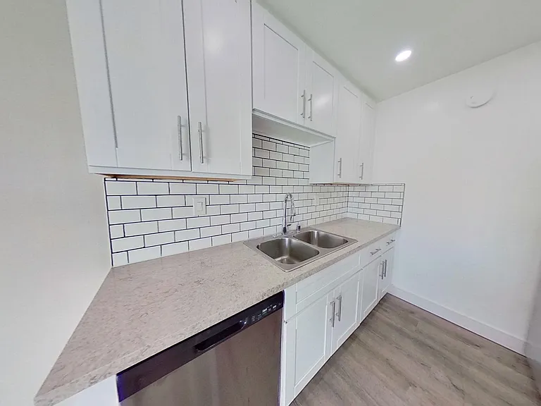 Bronze Door Apartments — Photo 8