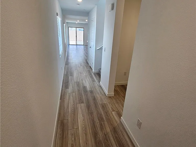 2112 Abraham Ave — Photo 14