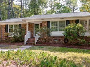 407 Overland Dr, Chapel Hill, NC 27517