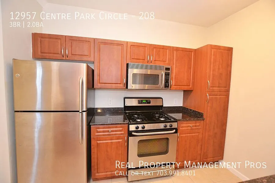 Building Photo - 12957 Centre Park Cir #208