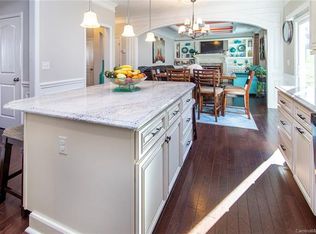 9510 Currier Rd, Charlotte, NC 28215