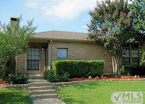 1st image of 1016 Breezewood Dr