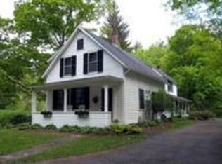 15 Shutesbury Rd, Leverett, MA 01054