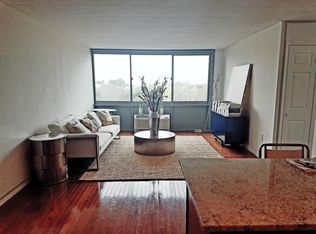 13501 15th St #7A1, Fort Lee, NJ 07024