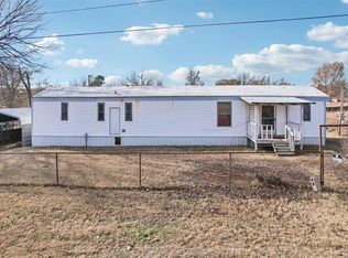 303 S 1st St, Rush Springs, OK 73082