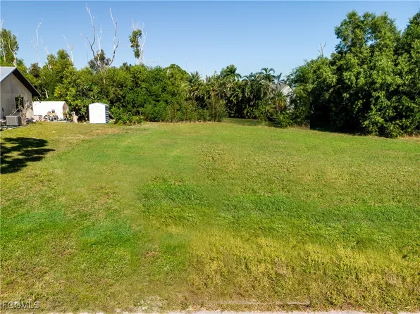 5620 Ann Arbor Dr, Bokeelia, FL 33922