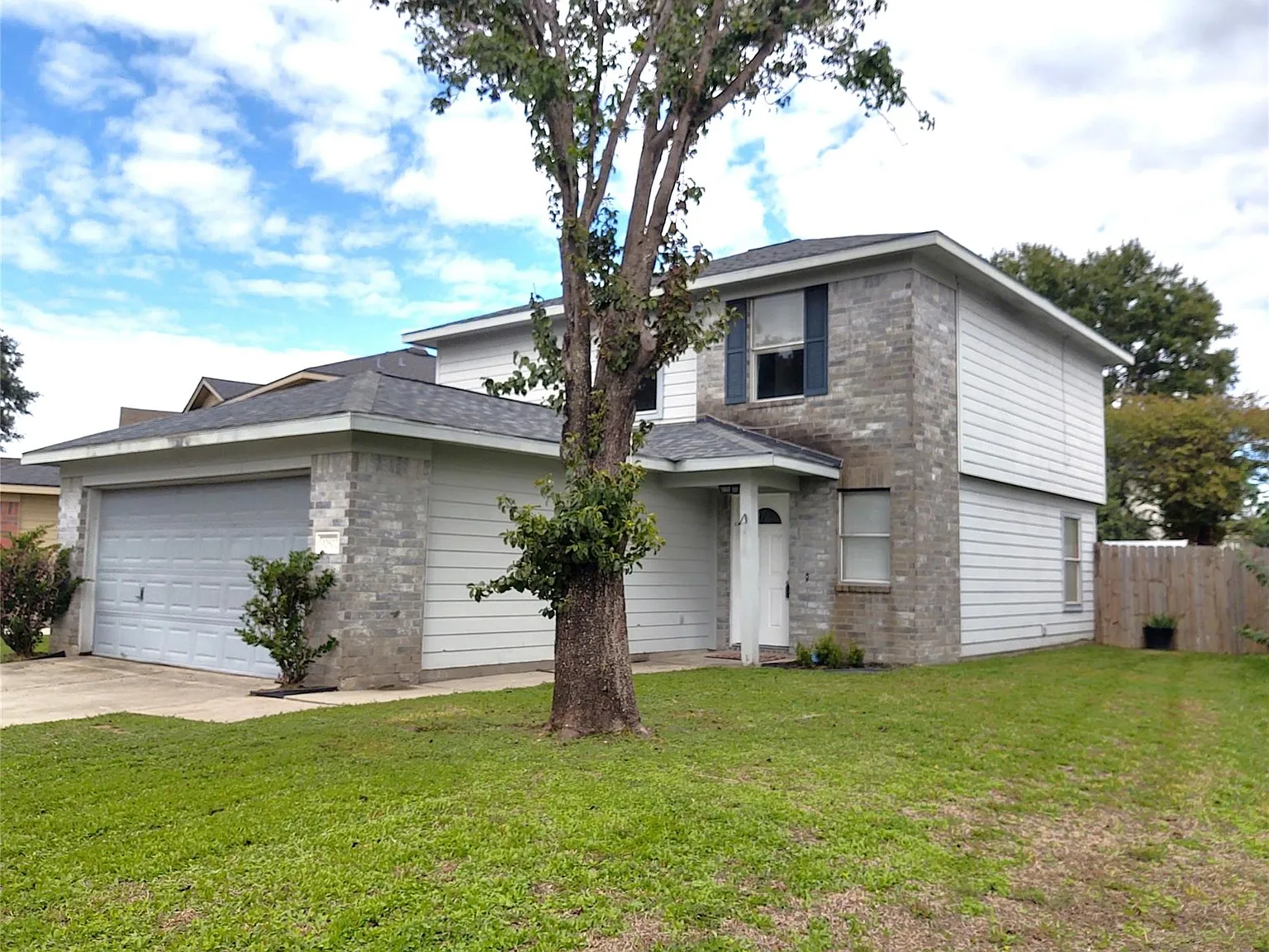 3 bed, 2.5 bath, 1560 sqft, $1,750 — Photo 1