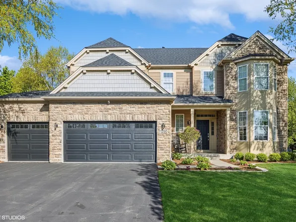 1250 Hall St, Sugar Grove, IL 60554