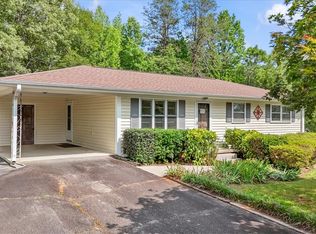 100 Colonial Ct, West Union, SC 29696