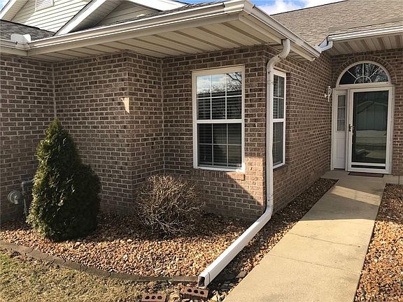 2nd image of 4885 Arbor Ct