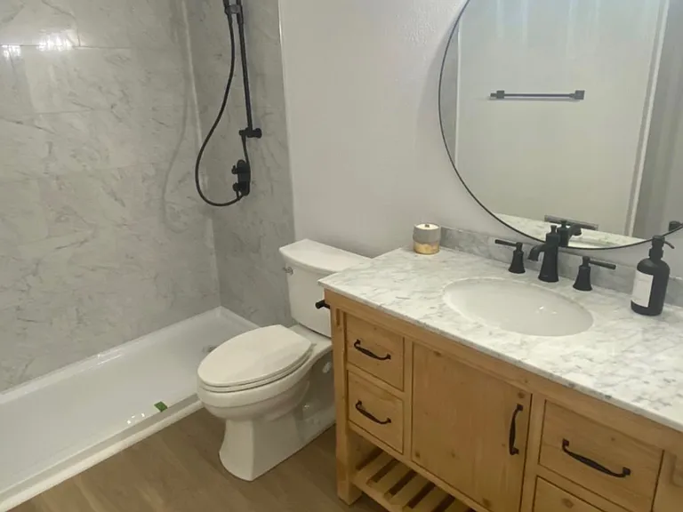 149 Piccadilly Pl #F — Photo 2