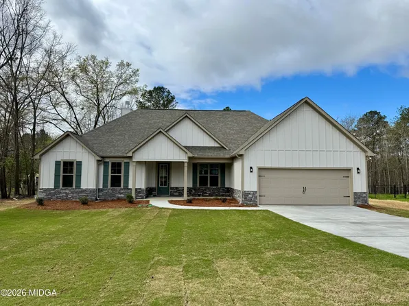 157 Country World Dr, Macon, GA 31211