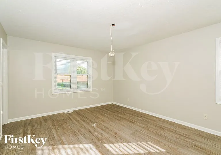 5238 Kathie Ct — Photo 8
