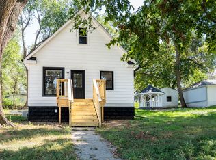 5241 S 49th St, Omaha, NE 68117