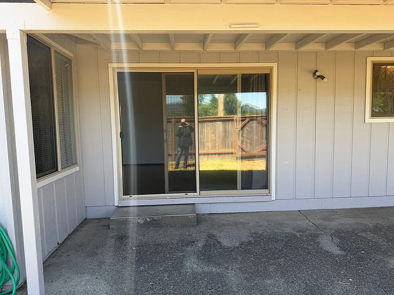 1422 Lawnridge Ave — Photo 12