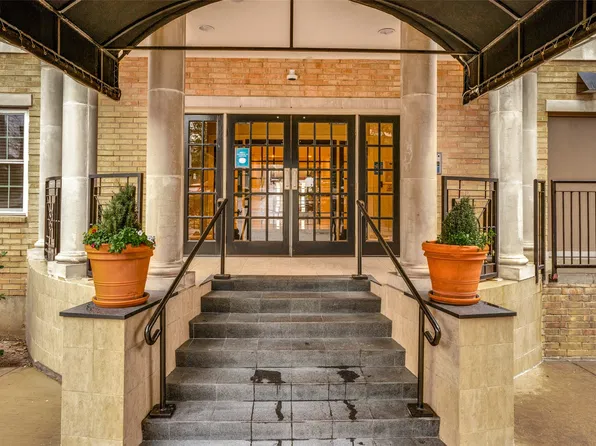 3400 Welborn St APT 423, Dallas, TX 75219