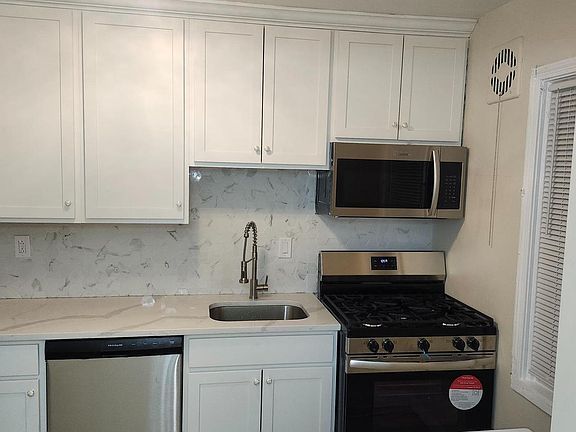 2nd image of 1001 Cameron Rd